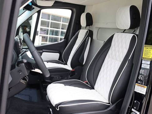 Used 2026 Mercedes-Benz Sprinter 3500 image 26