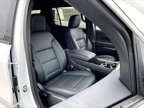 New 2026 Chevrolet Traverse LT w/ Driver Confidence Package image 31