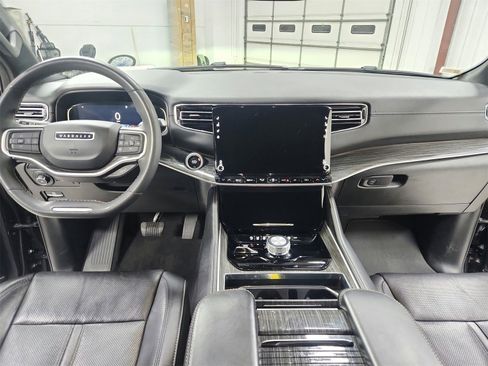 Used 2022 Jeep Wagoneer Series II image 25