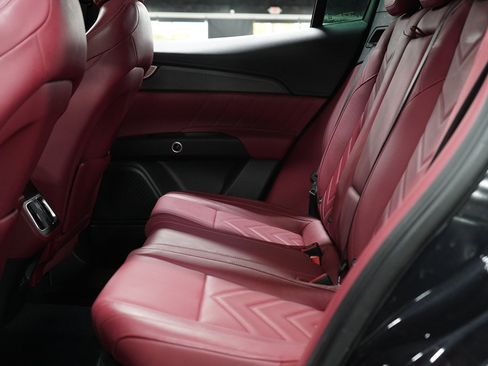 Used 2023 Maserati Grecale Modena AWD/4WD image 28