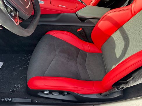 New 2025 Chevrolet Corvette Stingray Preferred Cpe w/ Z51 Performance Package image 22