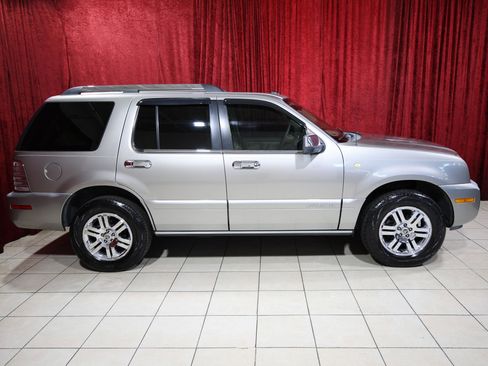 Used 2008 Mercury Mountaineer Premier image 8