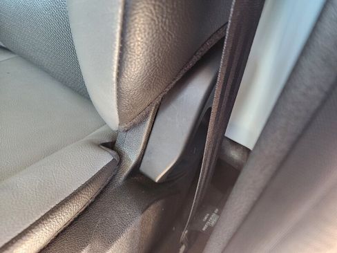 Used 2016 Ford Transit Connect XL FWD image 32