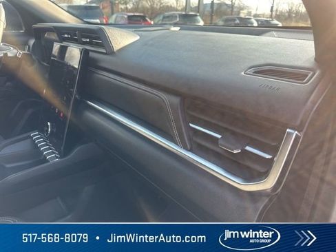 Used 2025 GMC Terrain Elevation AWD/4WD image 12