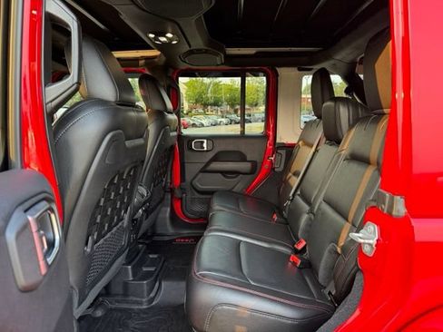 Used 2020 Jeep Wrangler Unlimited Rubicon AWD/4WD image 26