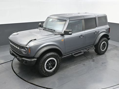Used 2023 Ford Bronco Badlands w/ Sasquatch Package AWD/4WD image 27