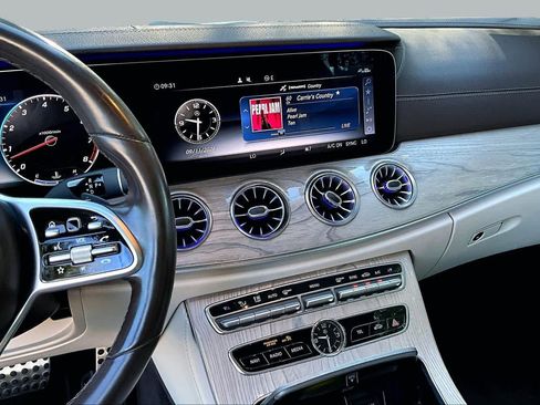 Used 2019 Mercedes-Benz E 450 Cabriolet image 6