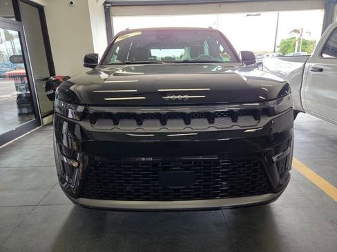 New 2026 Jeep Grand Wagoneer Limited image 2