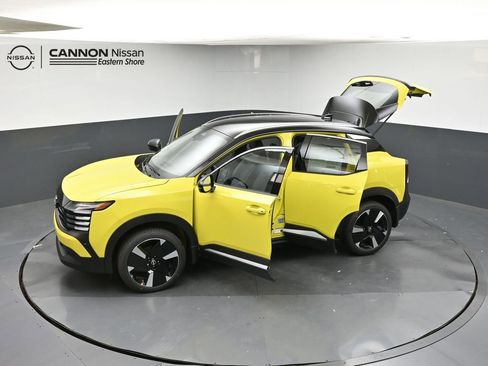 New 2026 Nissan Kicks SR FWD image 40