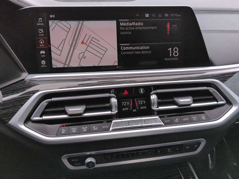 Certified 2022 BMW X7 xDrive40i w/ M Sport Package image 29