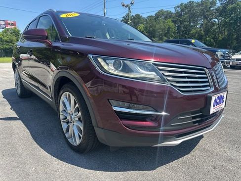 Used 2017 Lincoln MKC Reserve FWD image 1