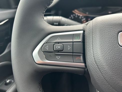 New 2026 Jeep Compass Latitude image 18