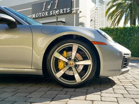 Used 2021 Porsche 911 Carrera image 32