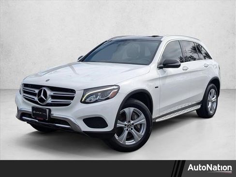 Used 2018 Mercedes-Benz GLC 350e 4MATIC image 1