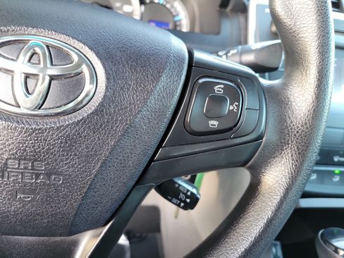 Used 2015 Toyota Camry LE FWD image 24