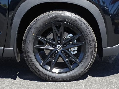 New 2026 Toyota Grand Highlander Limited AWD/4WD image 4