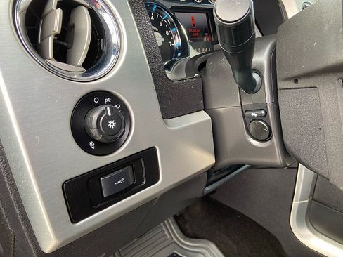 Used 2013 Ford F150 Platinum AWD/4WD image 10