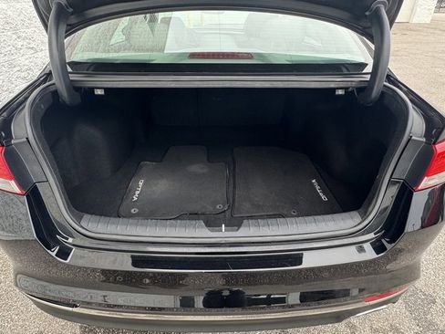 Used 2018 Kia Optima EX w/ Premium Package image 9