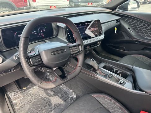 New 2025 Dodge Charger Daytona R/T w/ Sun & Sound Package image 11