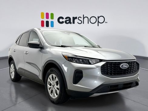 Used 2024 Ford Escape Active image 7