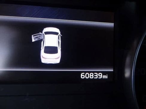 Used 2023 Kia Forte LXS image 12