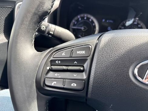 Used 2020 Hyundai Venue SEL w/ Convenience + Premium Package FWD image 25