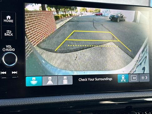 Used 2023 Honda CR-V EX-L image 16