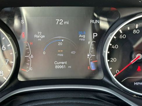 Used 2018 Jeep Compass Latitude w/ Popular Equipment Group AWD/4WD image 22