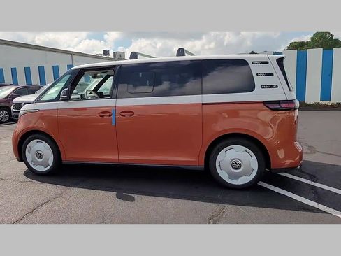 New 2025 Volkswagen ID. Buzz 1st Edition image 14