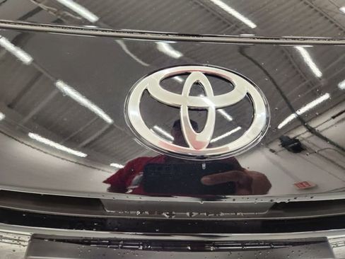 New 2026 Toyota Prius Plug-In Hybrid image 11