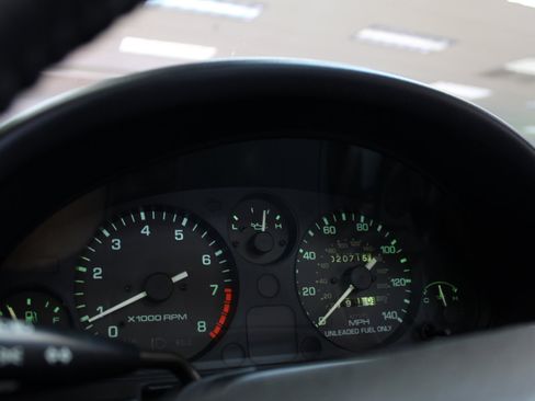 Used 1996 MAZDA MX-5 Miata image 22