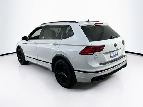 Used 2023 Volkswagen Tiguan SE R-Line image 7