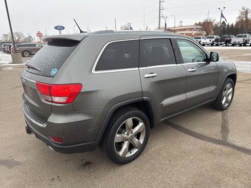 Used 2012 Jeep Grand Cherokee Overland image 8