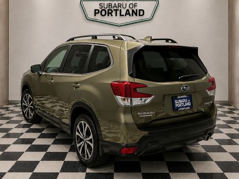 Certified 2023 Subaru Forester Limited AWD/4WD image 6