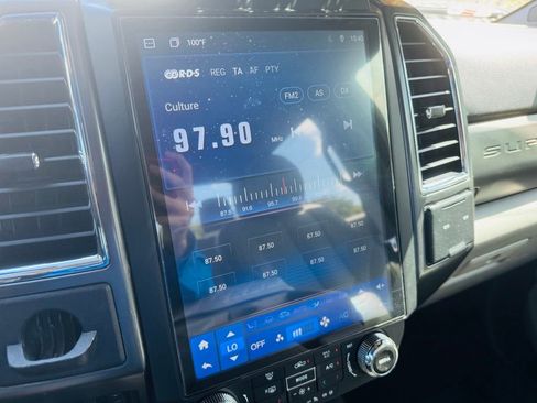 Used 2017 Ford F250 XLT AWD/4WD image 17
