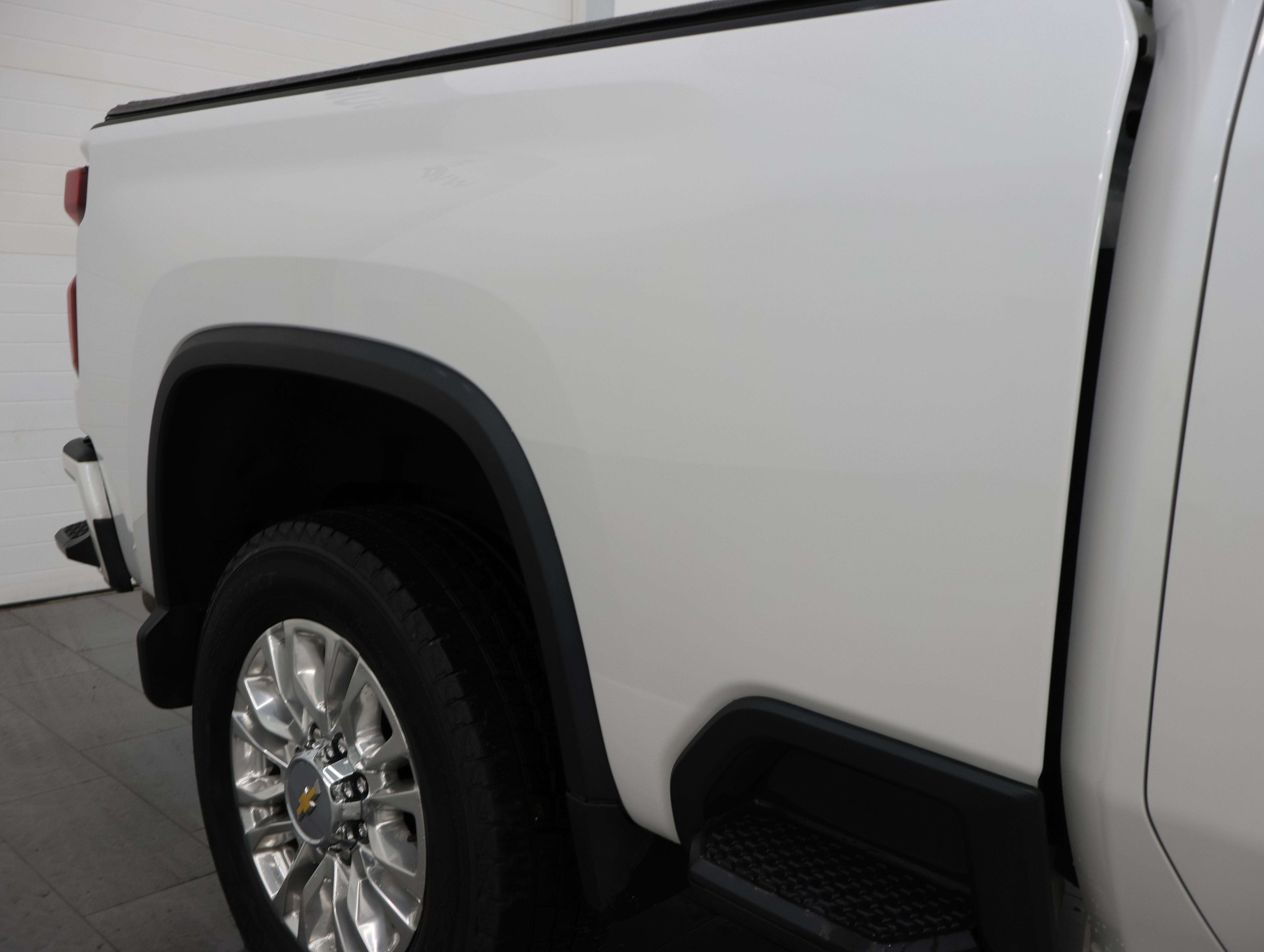 Used 2022 Chevrolet Silverado 2500 High Country w/ Safety Package II AWD/4WD image 32