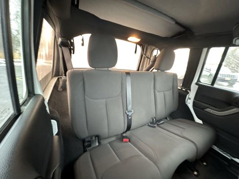 Used 2017 Jeep Wrangler Unlimited Sport w/ Quick Order Package 24S image 24