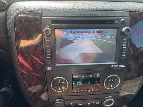 Used 2013 GMC Sierra 2500 Denali w/ Snow Plow Prep Package AWD/4WD image 15
