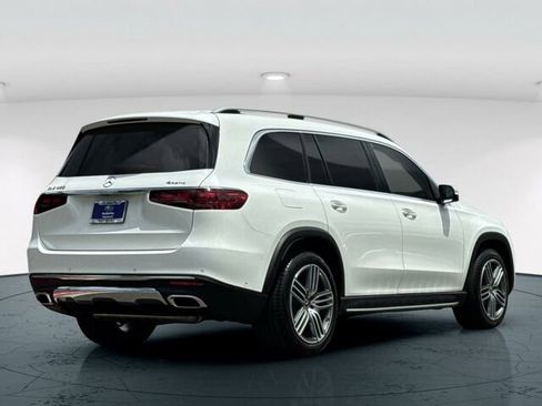 Used 2025 Mercedes-Benz GLS 450 4MATIC image 6