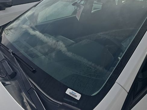 Used 2017 Subaru Impreza 2.0i Premium image 12