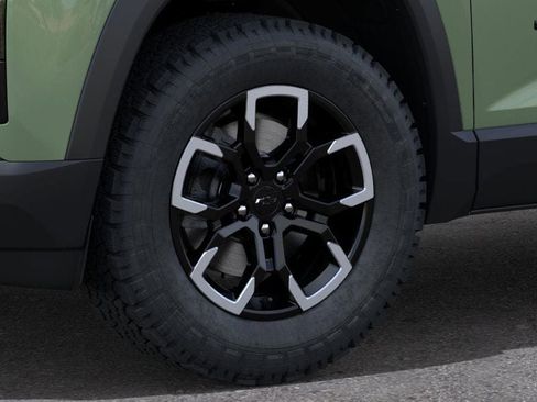 New 2026 Chevrolet Equinox ACTIV w/ Convenience Package III image 9