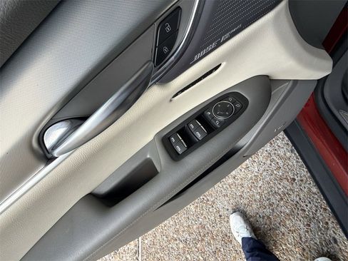 Certified 2023 Cadillac XT5 Premium Luxury w/ LPO, Floor Liner Package image 23