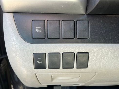 Used 2019 Toyota Highlander LE image 6