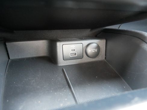 Used 2025 Ford Escape ST-Line Select AWD/4WD image 33