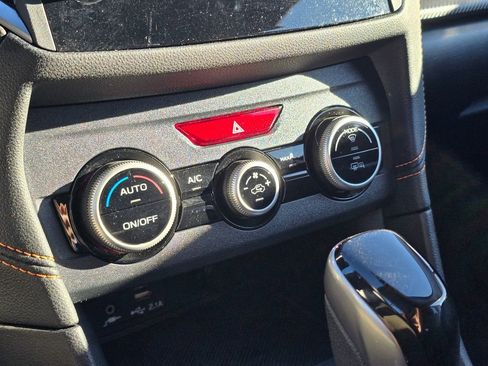 Used 2022 Subaru Crosstrek 2.0i Premium w/ Popular Package #4A image 30