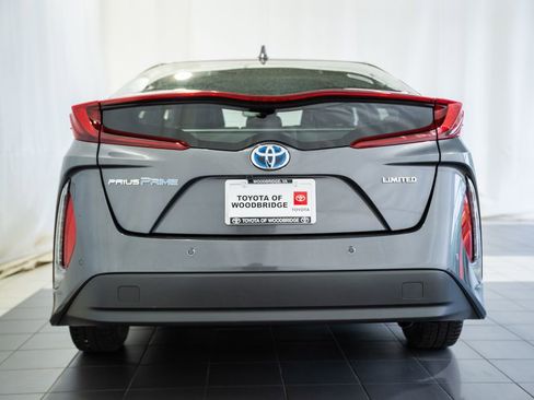 Used 2022 Toyota Prius Prime Limited image 5