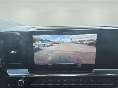 Used 2022 GMC Sierra 1500 SLT w/ X31 Off-Road Package image 21