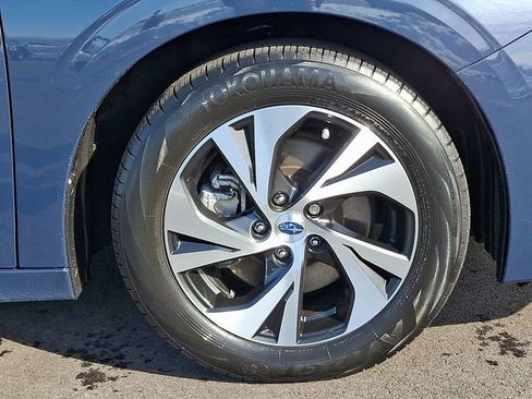 Used 2023 Subaru Legacy Premium image 9