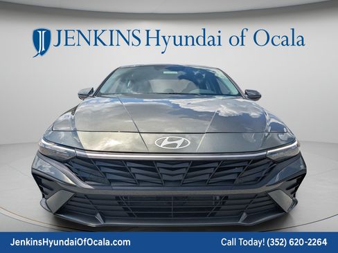 New 2026 Hyundai Elantra Hybrid FWD image 10