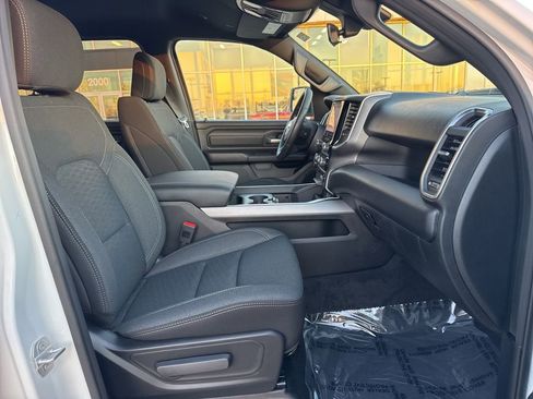 New 2026 RAM 1500 Express AWD/4WD image 27